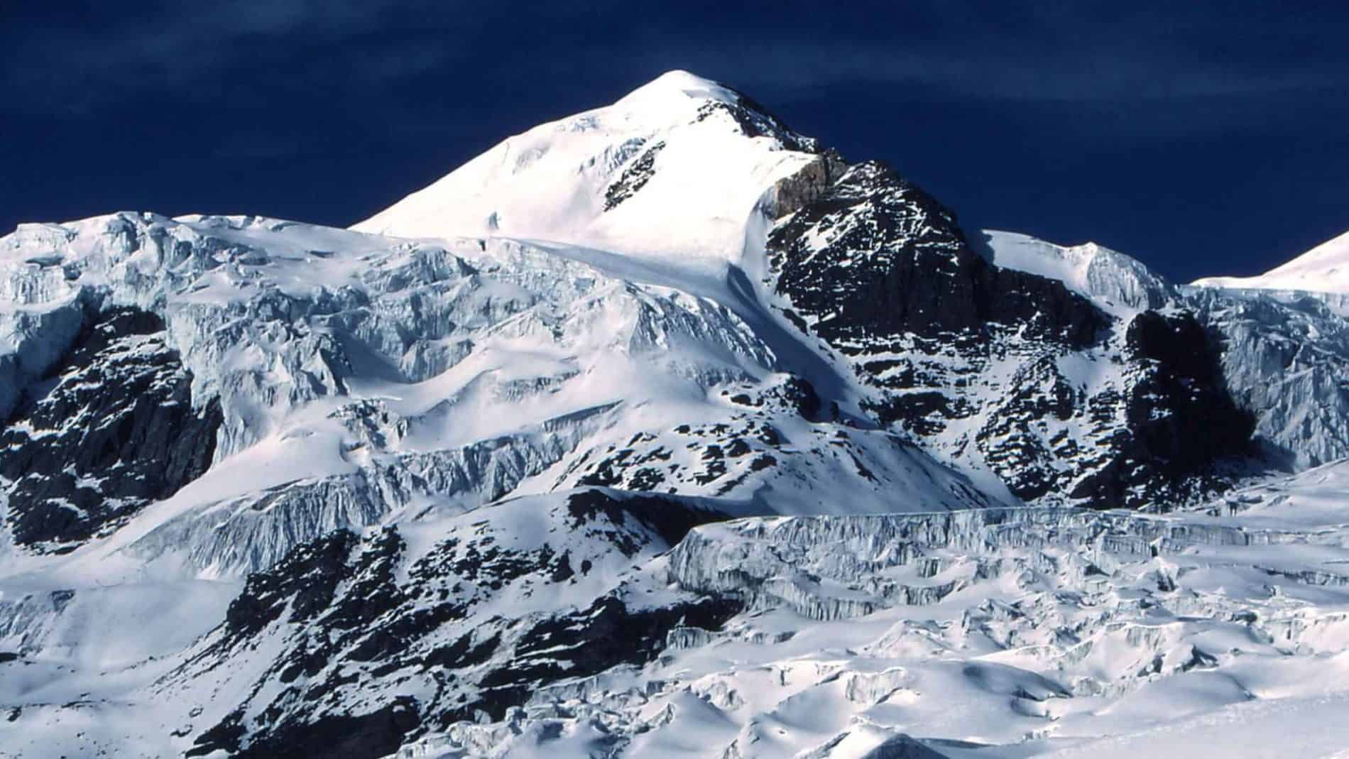 Chulu East Peak Climbing