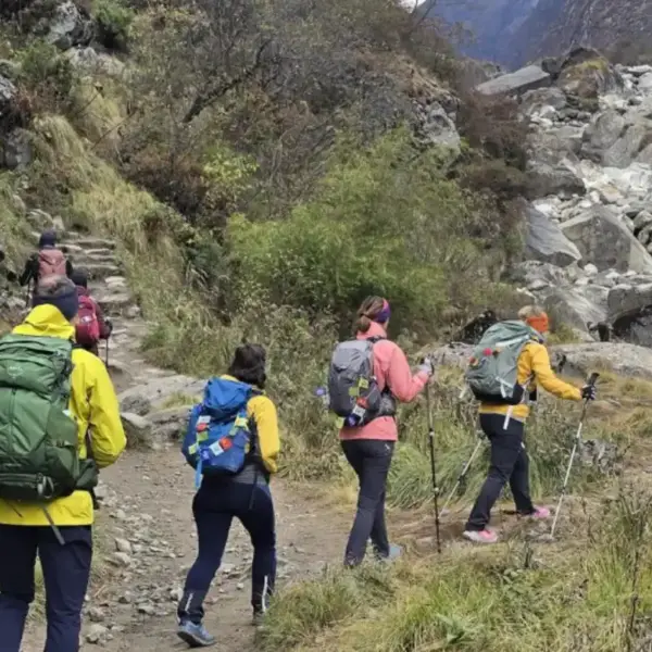 Trekking to Chhomrong