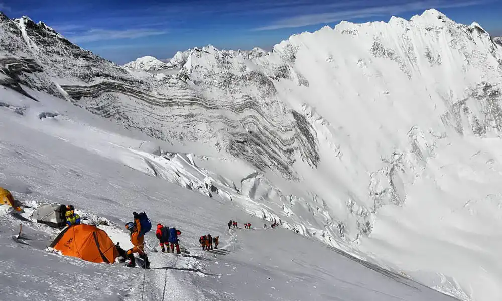 Everest Rainbow Valley 7 What Happens to the Dead Bodies on the Everest Rainbow Valley Why Are They Not Brought Down