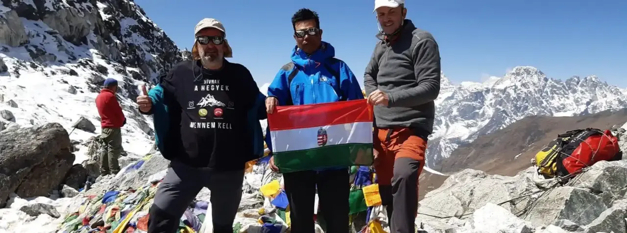 Everest-Trekker-Review-e1689830100806