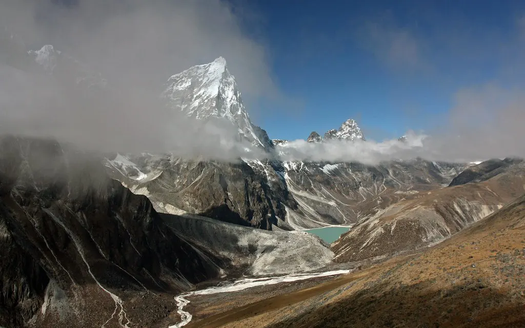 Cabane de lux pe drumeția pe Everest