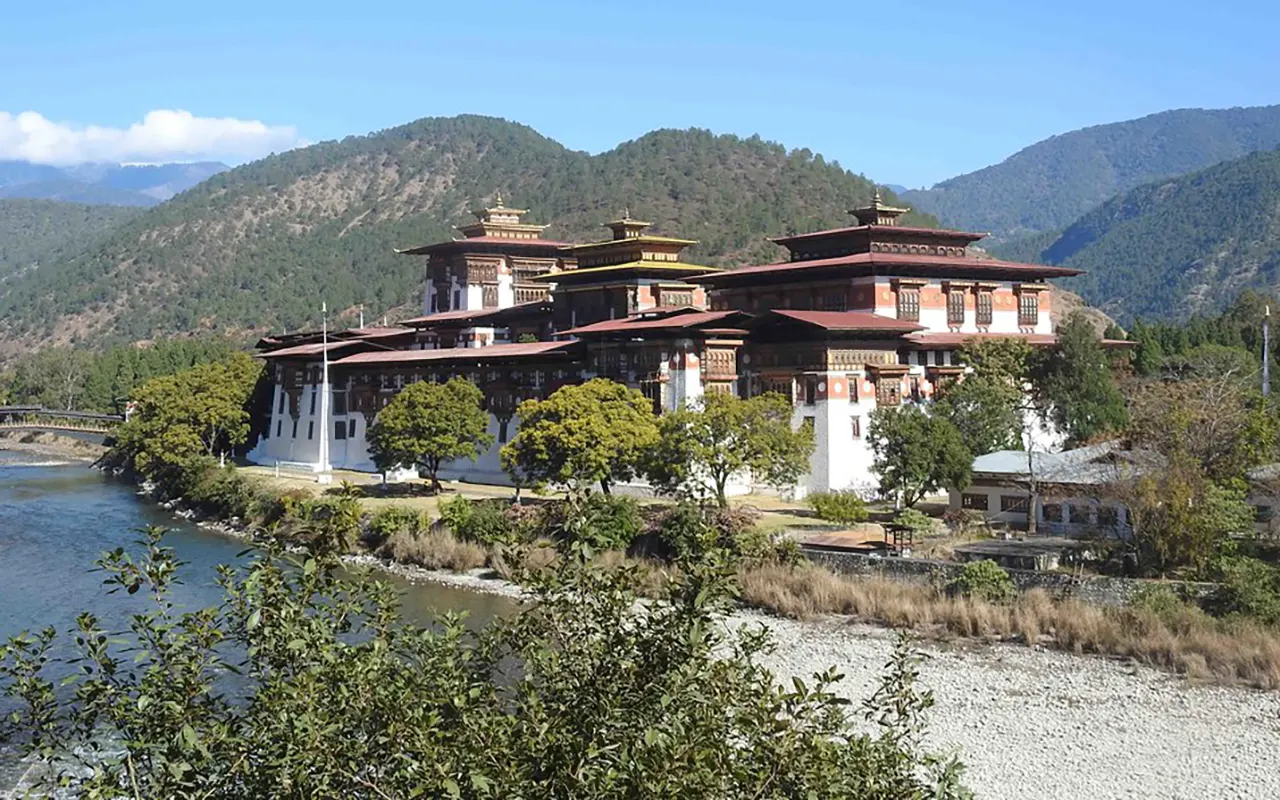 How Much Does a Nepal Bhutan Tour Cost? 4 Nepal Bhutan tour cost